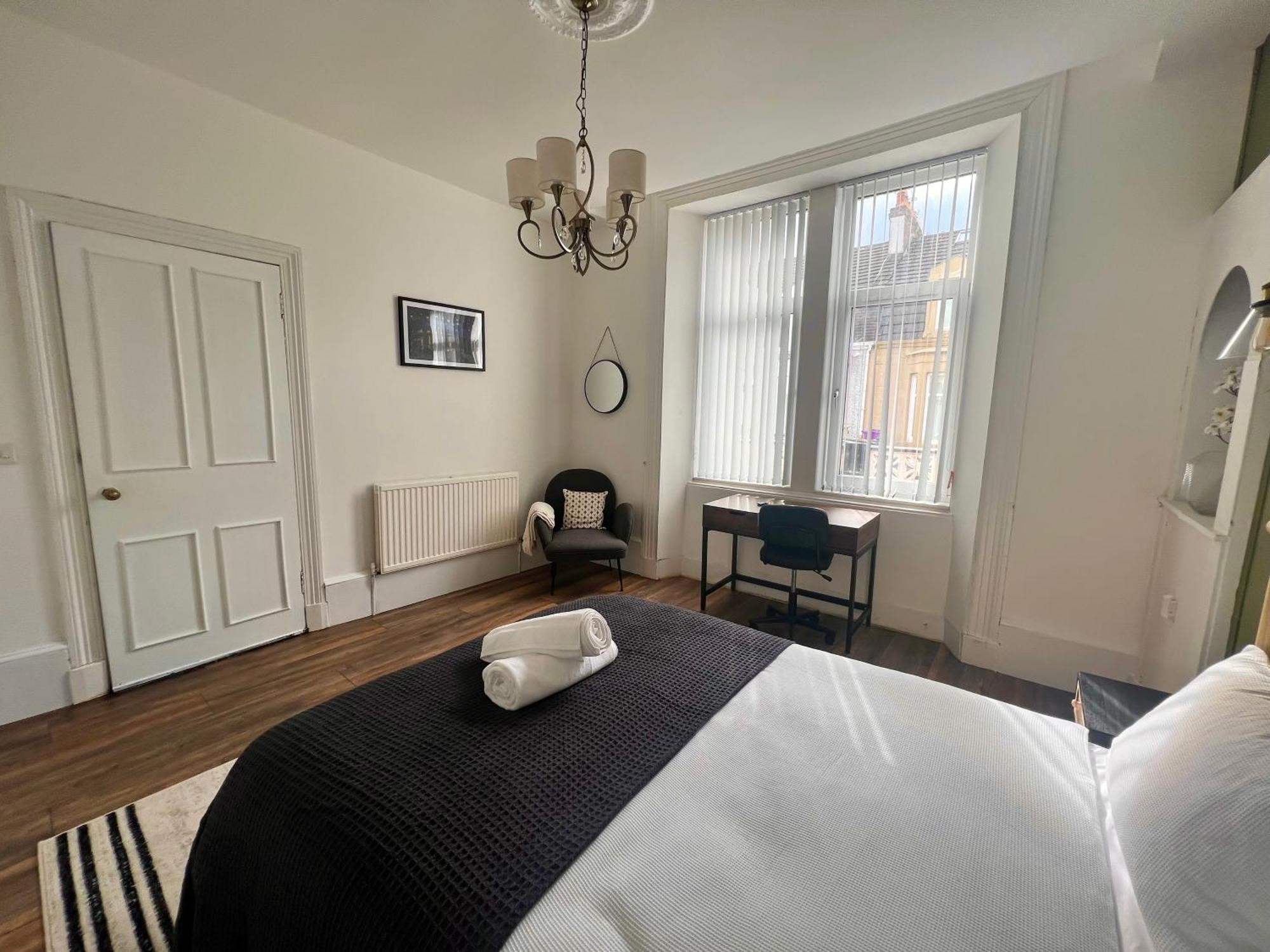 Spacious 3 Bedroom Home In Glasgow - Free Parking Eksteriør billede