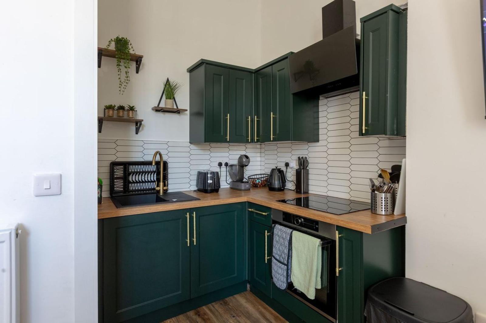 Spacious 3 Bedroom Home In Glasgow - Free Parking Eksteriør billede