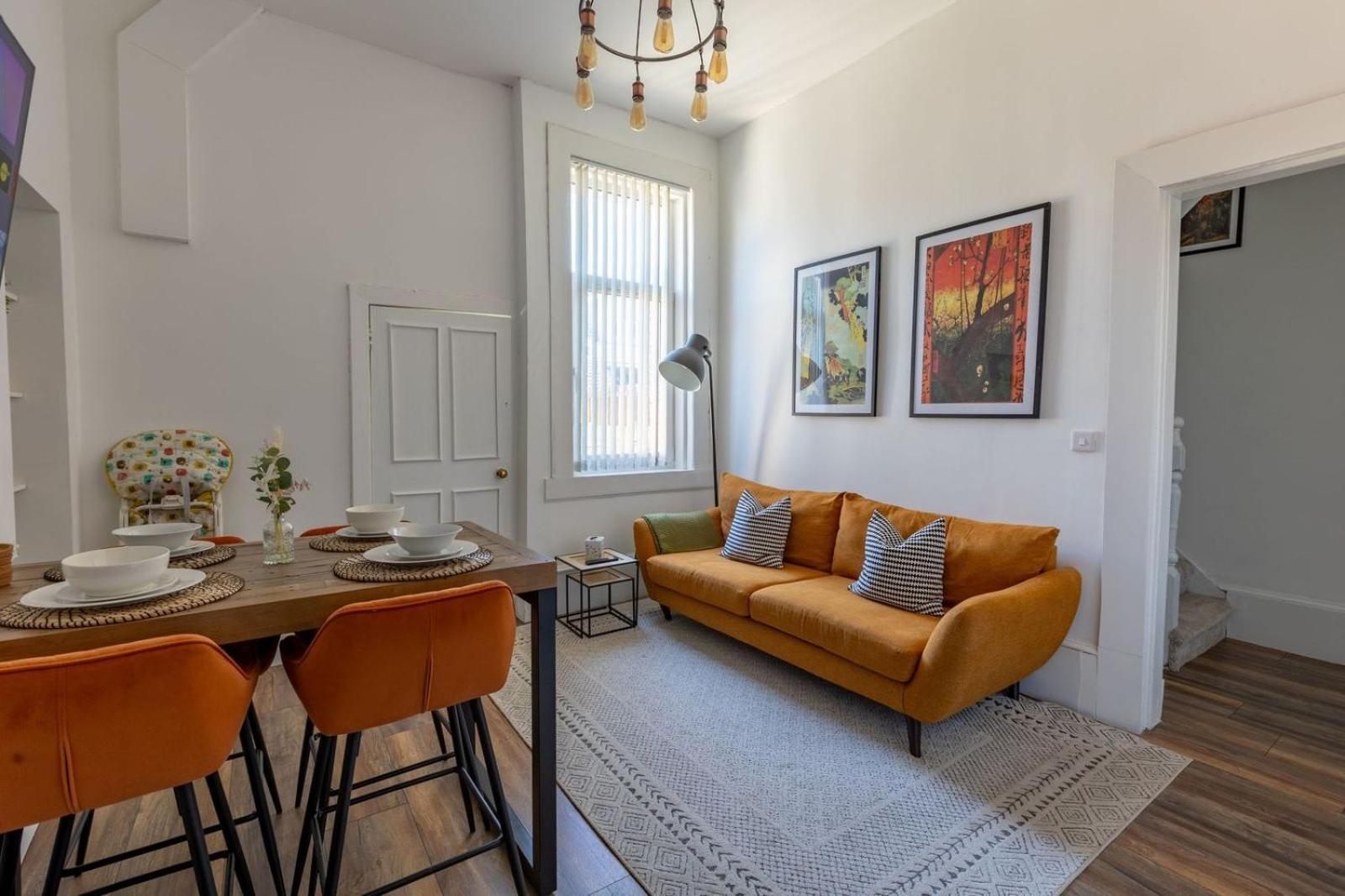 Spacious 3 Bedroom Home In Glasgow - Free Parking Eksteriør billede